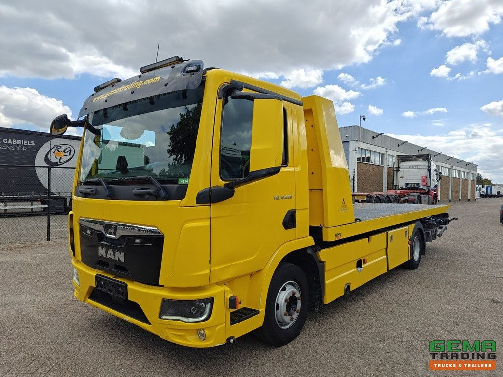 MAN TGL 12.220 4x2 Daycab Euro 6 – Falkom FAS5000 + FAL2000 + Doppelwinde 3600 kg – Fernbedienung – SMARTTachoV2