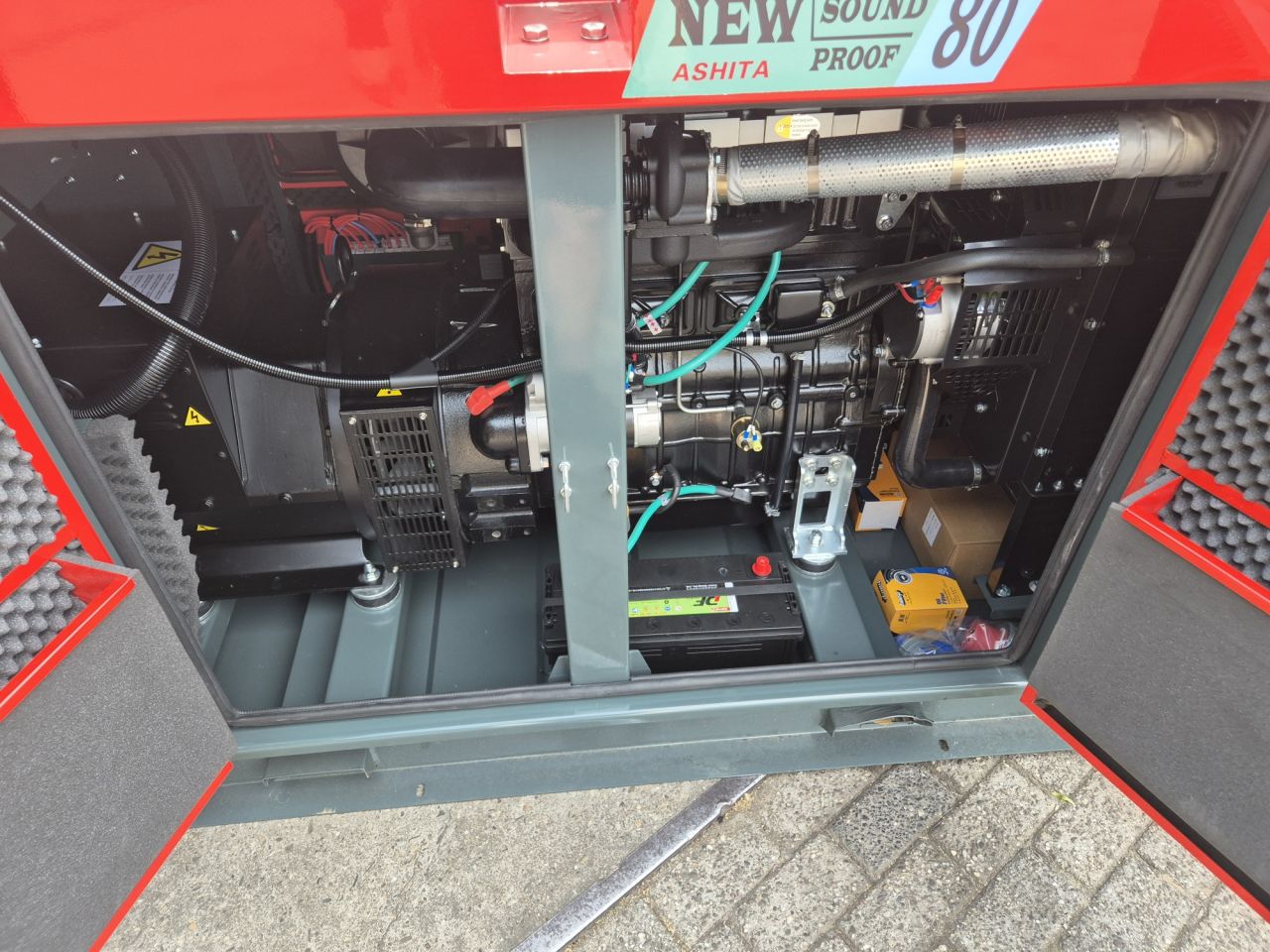 ASHITA AG3-80 diesel aggregaat 80 KVA