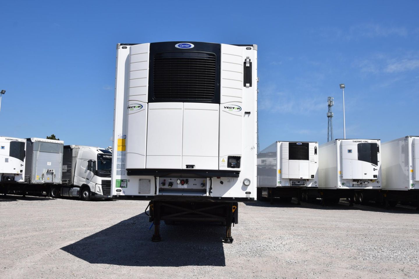 Schmitz Cargobull SKO FP 45 Carrier Vector 1550