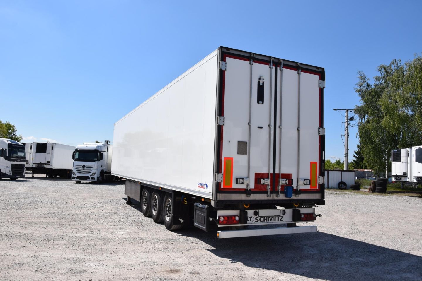 Schmitz Cargobull SKO FP 45 Carrier Vector 1550
