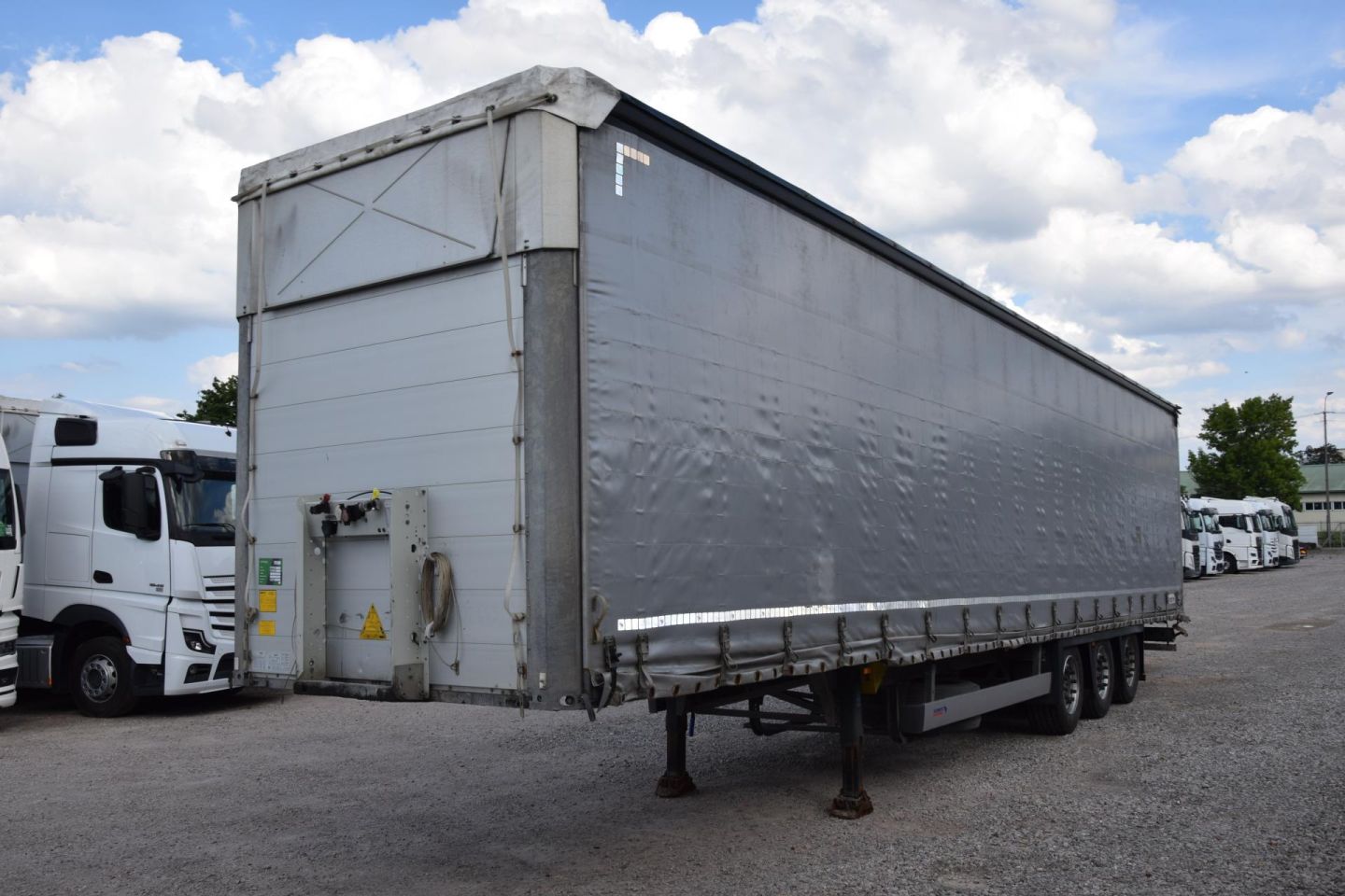 Schmitz Cargobull SCS24/L Varios