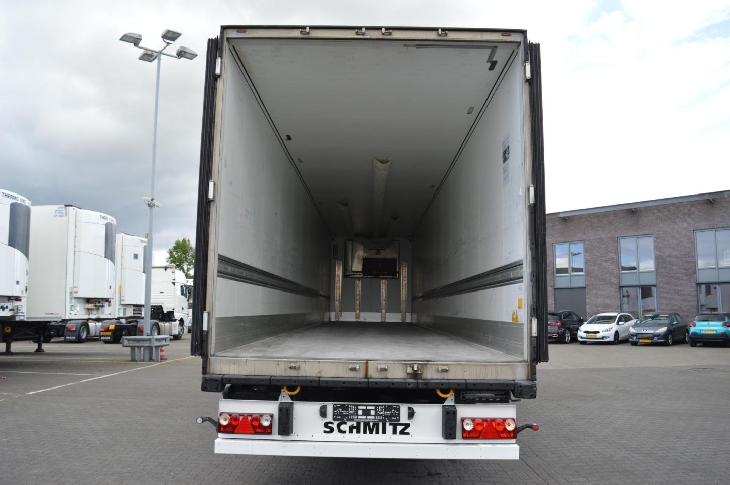 Schmitz Cargobull SKO FP 45 ThermoKing SLXi 300