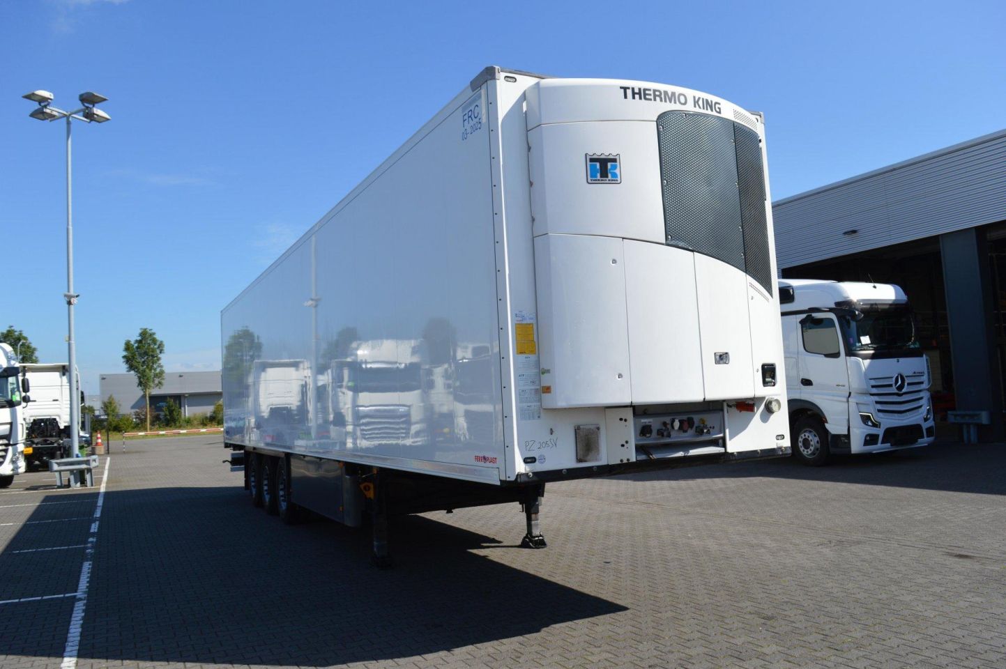 Schmitz Cargobull SKO FP 45 ThermoKing SLXi 300