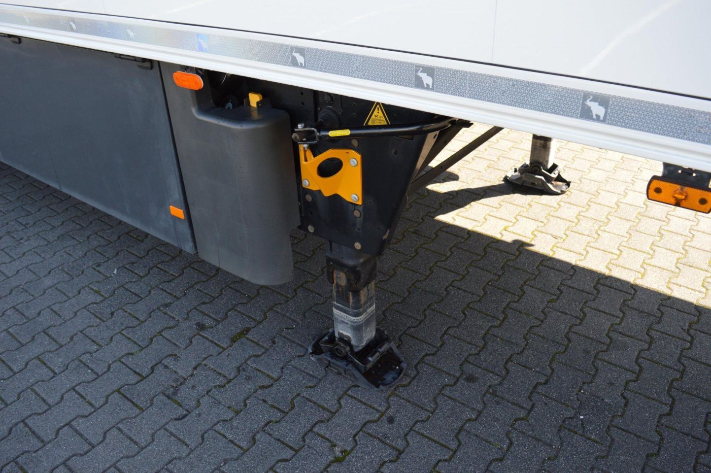 Schmitz Cargobull SKO FP 45 ThermoKing SLXi 300