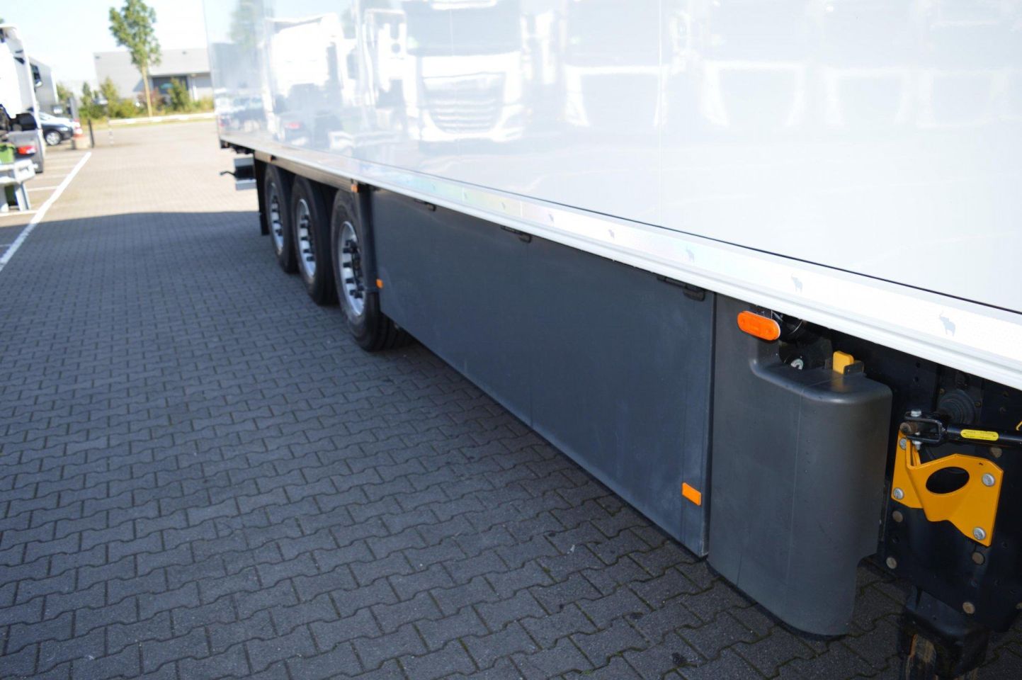 Schmitz Cargobull SKO FP 45 ThermoKing SLXi 300