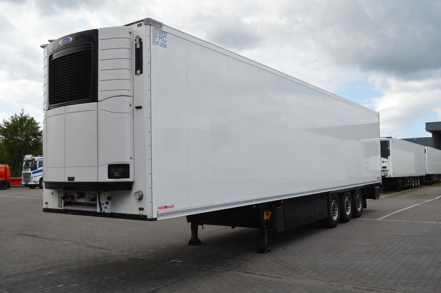 Schmitz Cargobull SKO FP 45 Carrier Vector 1550