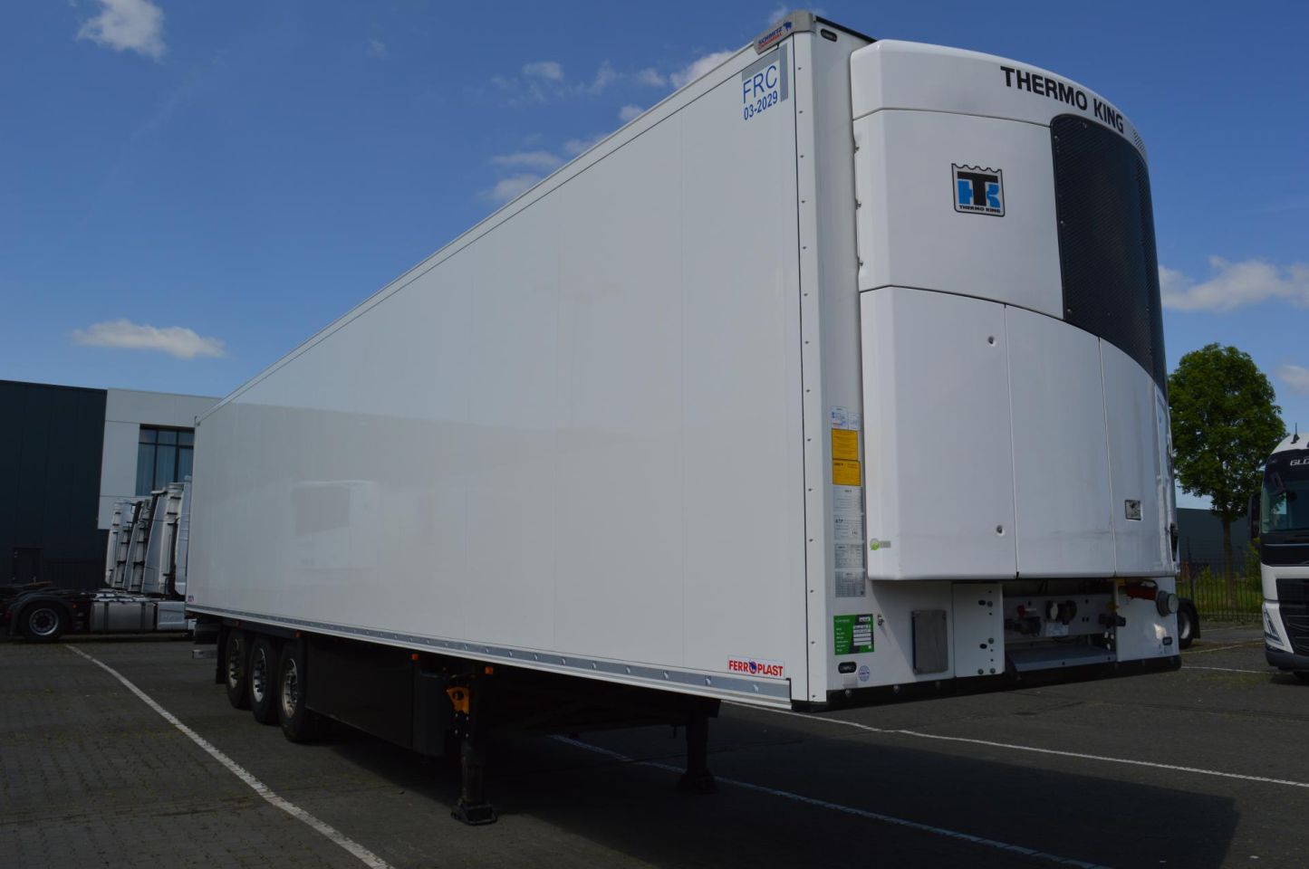 Schmitz Cargobull SKO FP 60 ThermoKing SLXi 300