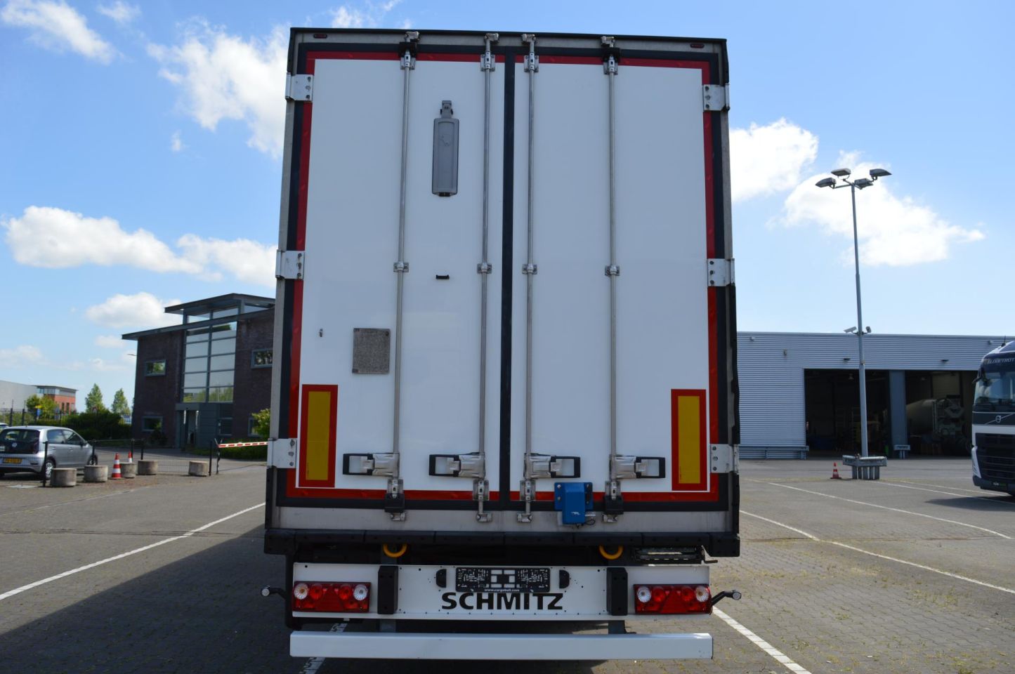Schmitz Cargobull SKO FP 60 ThermoKing SLXi 300