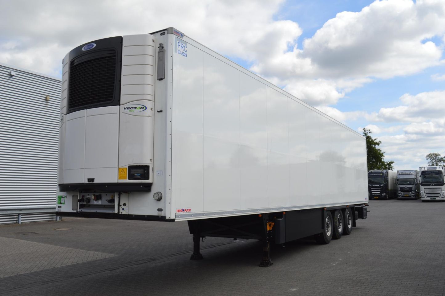 Schmitz Cargobull SKO FP 45 Carrier Vector 1550