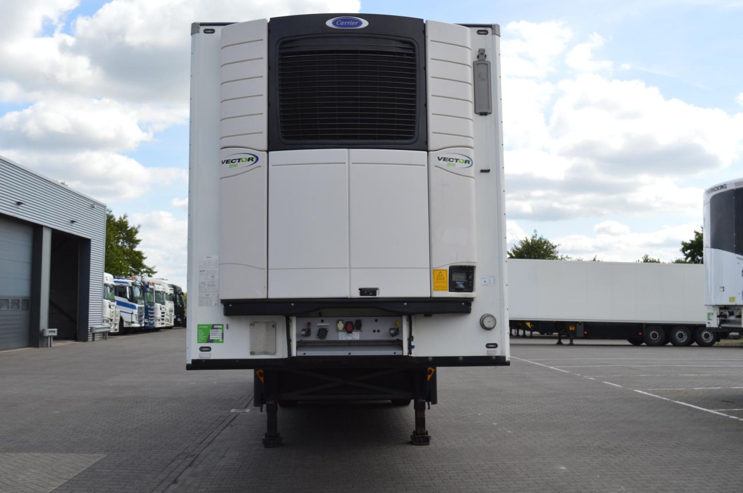 Schmitz Cargobull SKO FP 45 Carrier Vector 1550