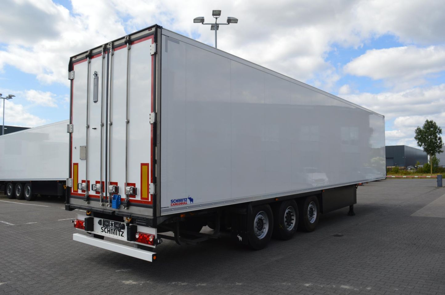 Schmitz Cargobull SKO FP 45 Carrier Vector 1550