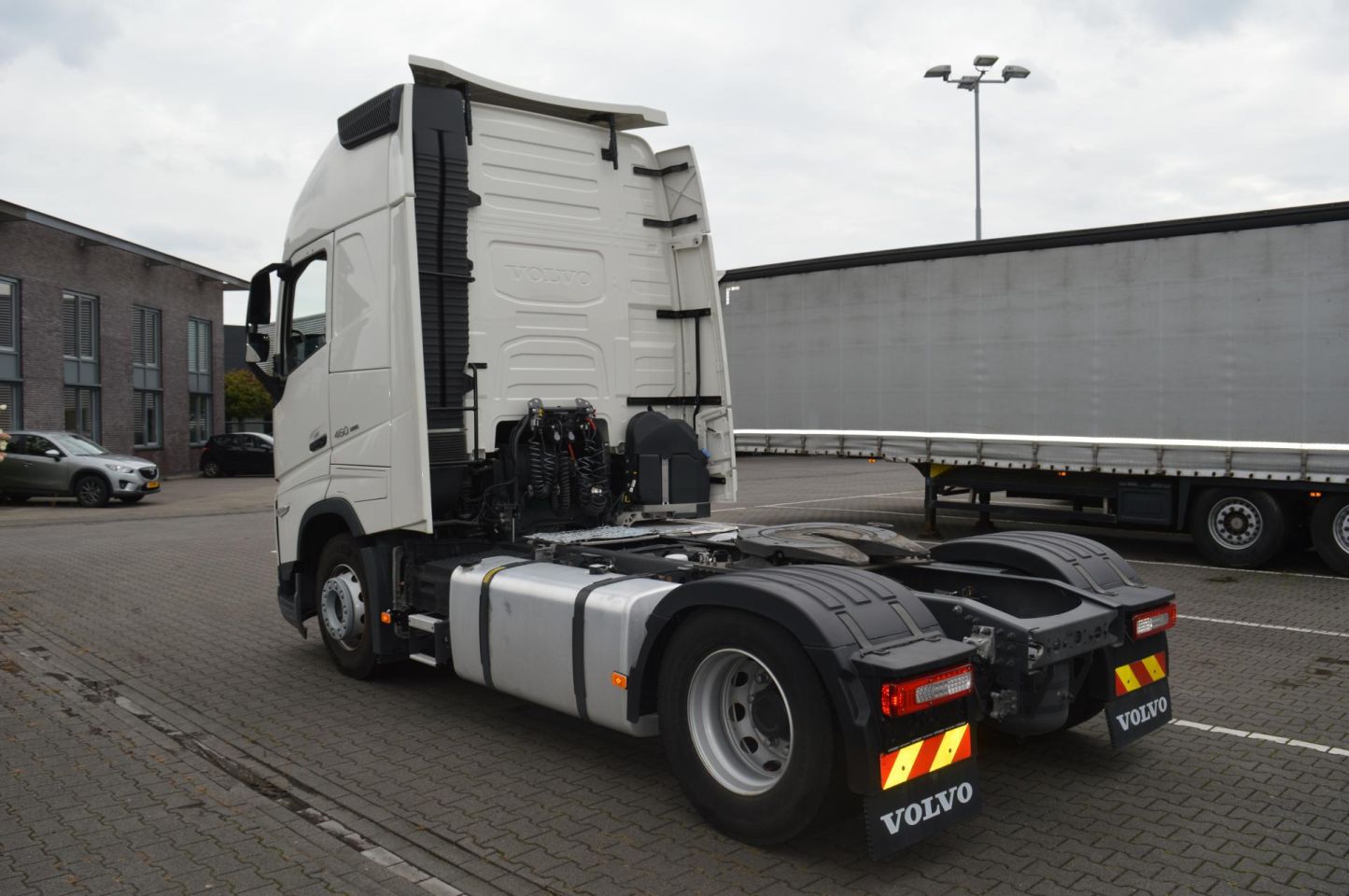 Volvo FH 460 Globetrotter XL i-Save