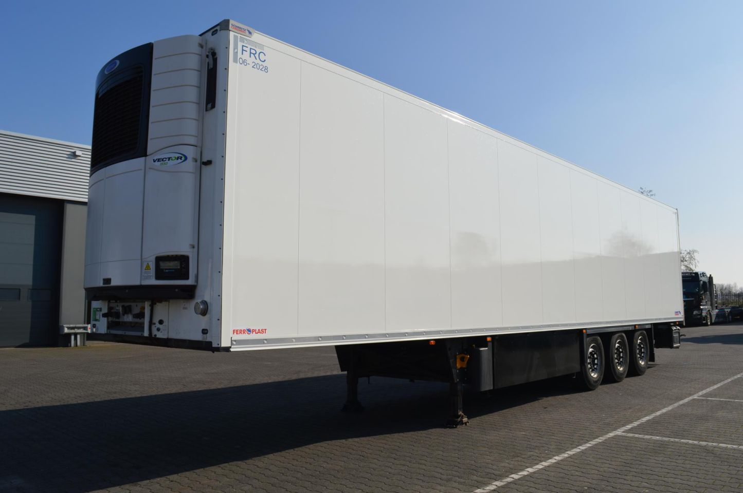Schmitz Cargobull SKO FP 45 Carrier Vector 1550
