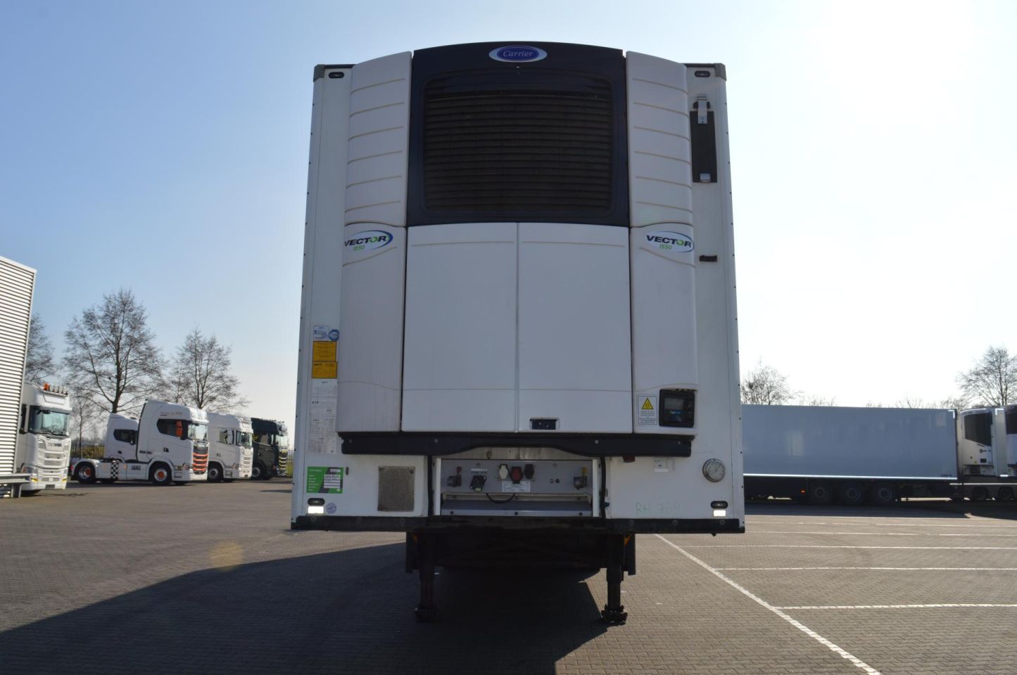 Schmitz Cargobull SKO FP 45 Carrier Vector 1550