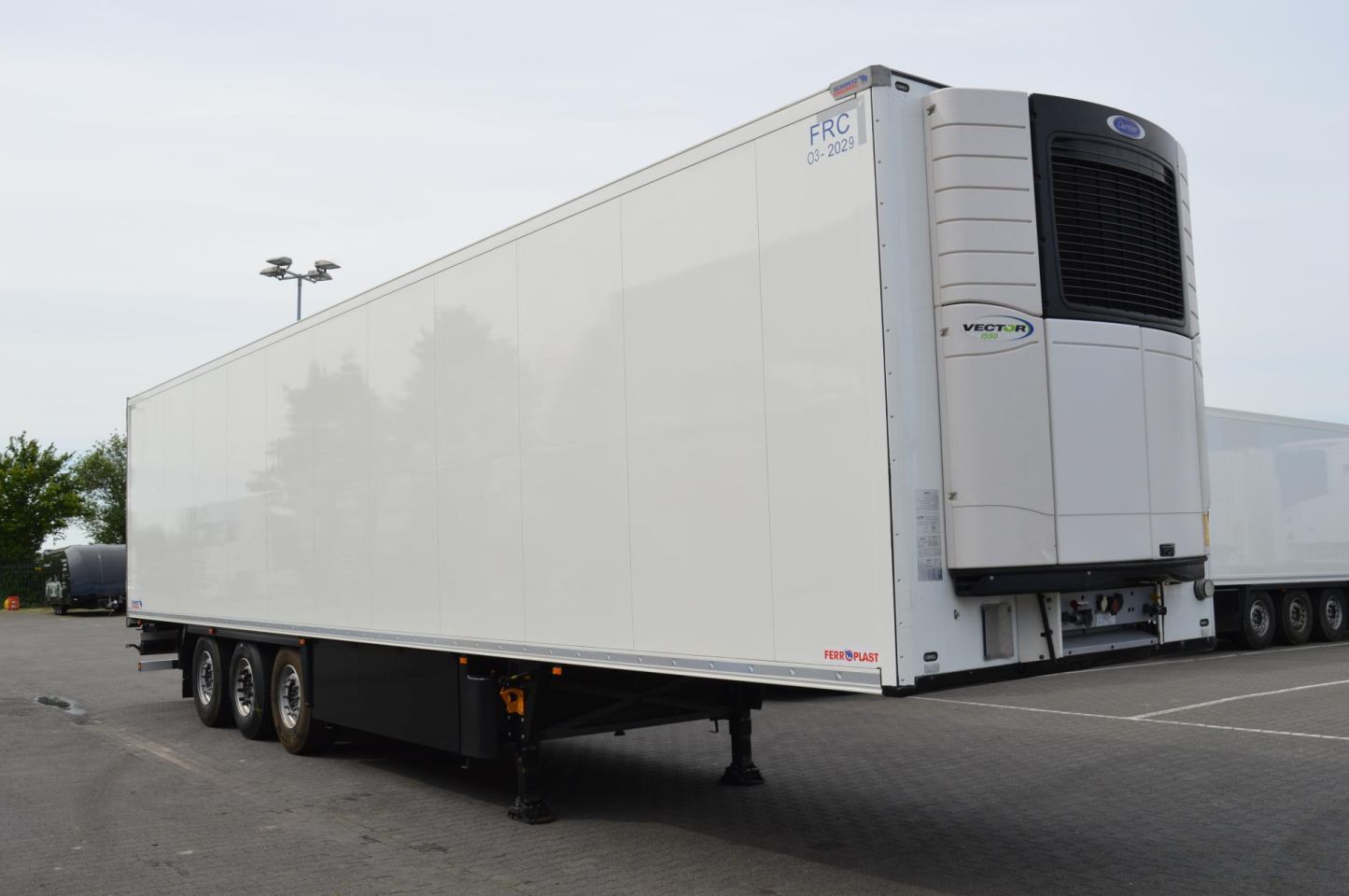 Schmitz Cargobull SKO FP 45 Carrier Vector 1550