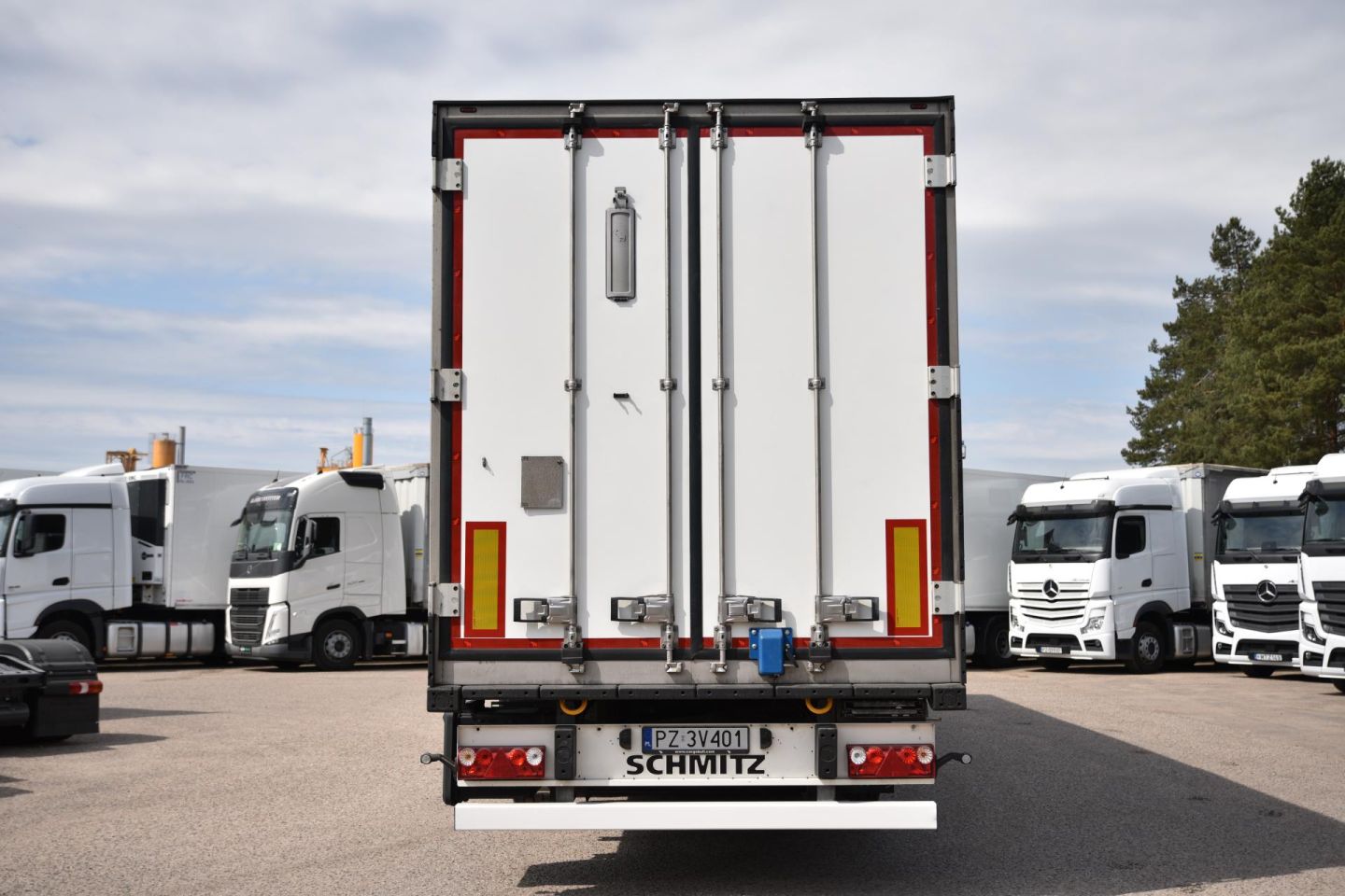Schmitz Cargobull SKO FP 60 ThermoKing SLXi 300