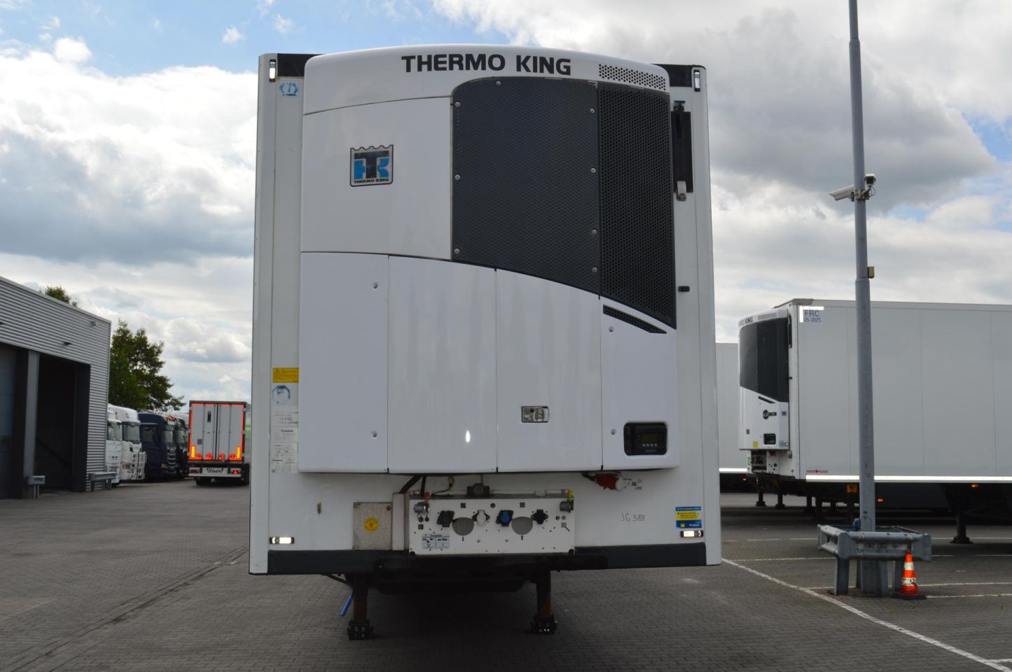 Krone SDR Double Deck Cool Liner FP45 ThermoKing SLXi 300 Lifting Axle