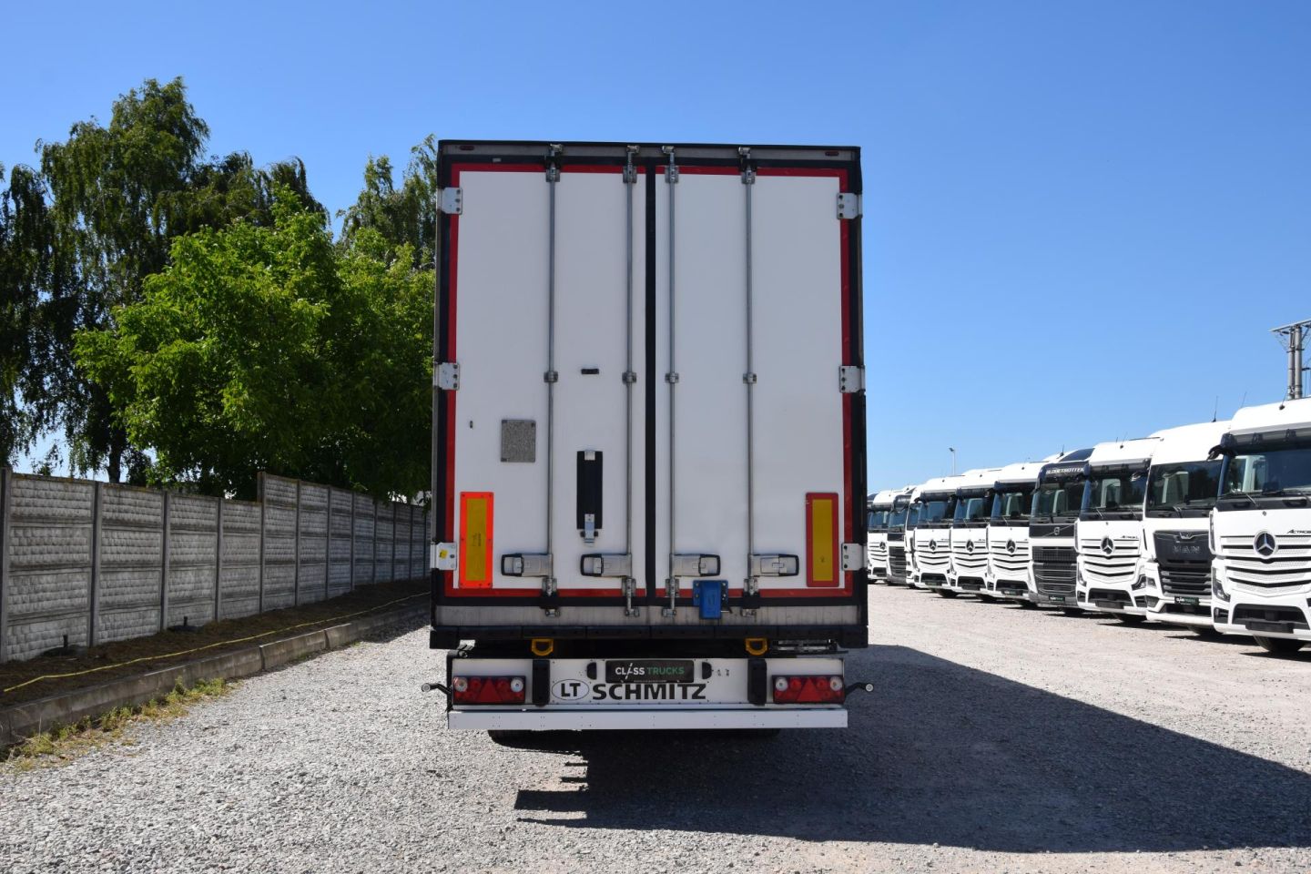 Schmitz Cargobull SKO Double Deck FP 45 ThermoKing SLXi 300 Lifting Axle