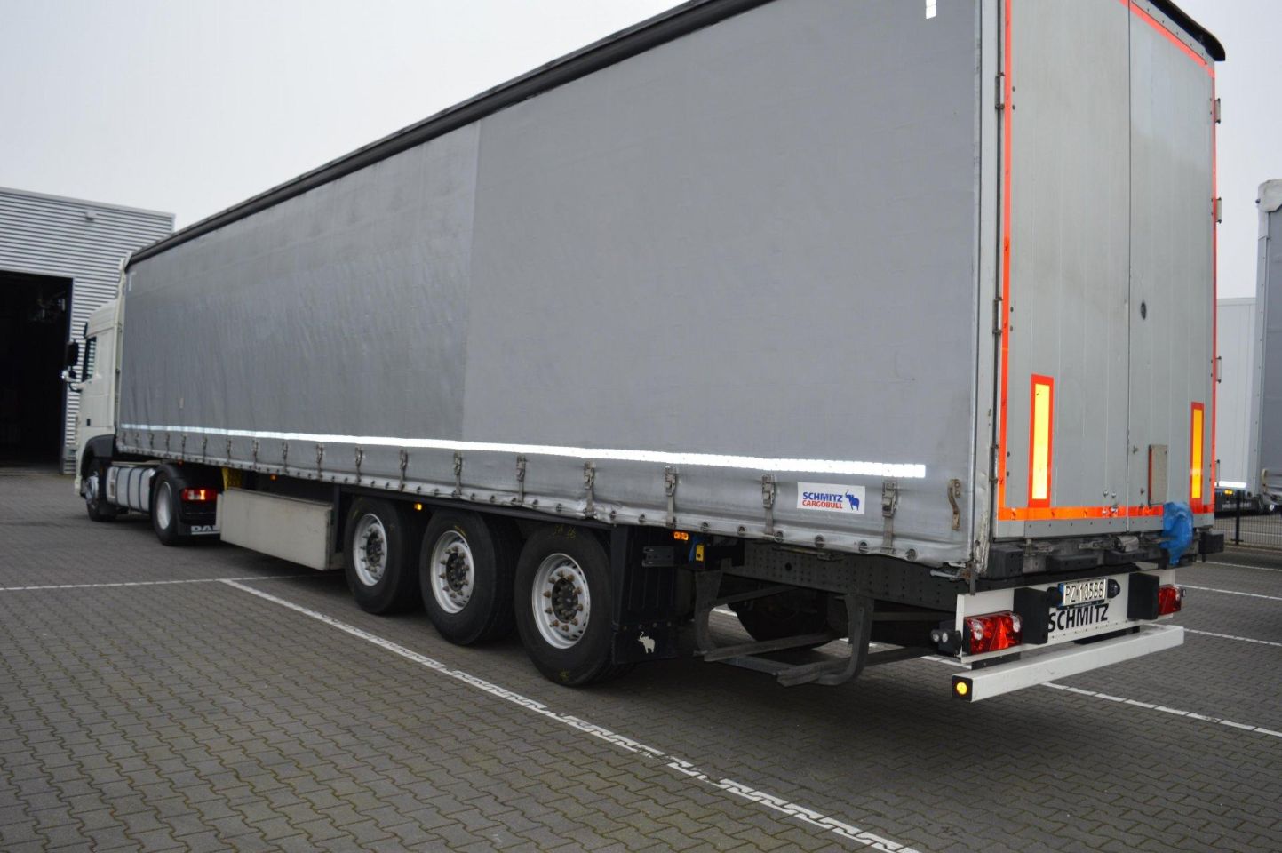 Schmitz Cargobull SCS24/L Lifting Axle