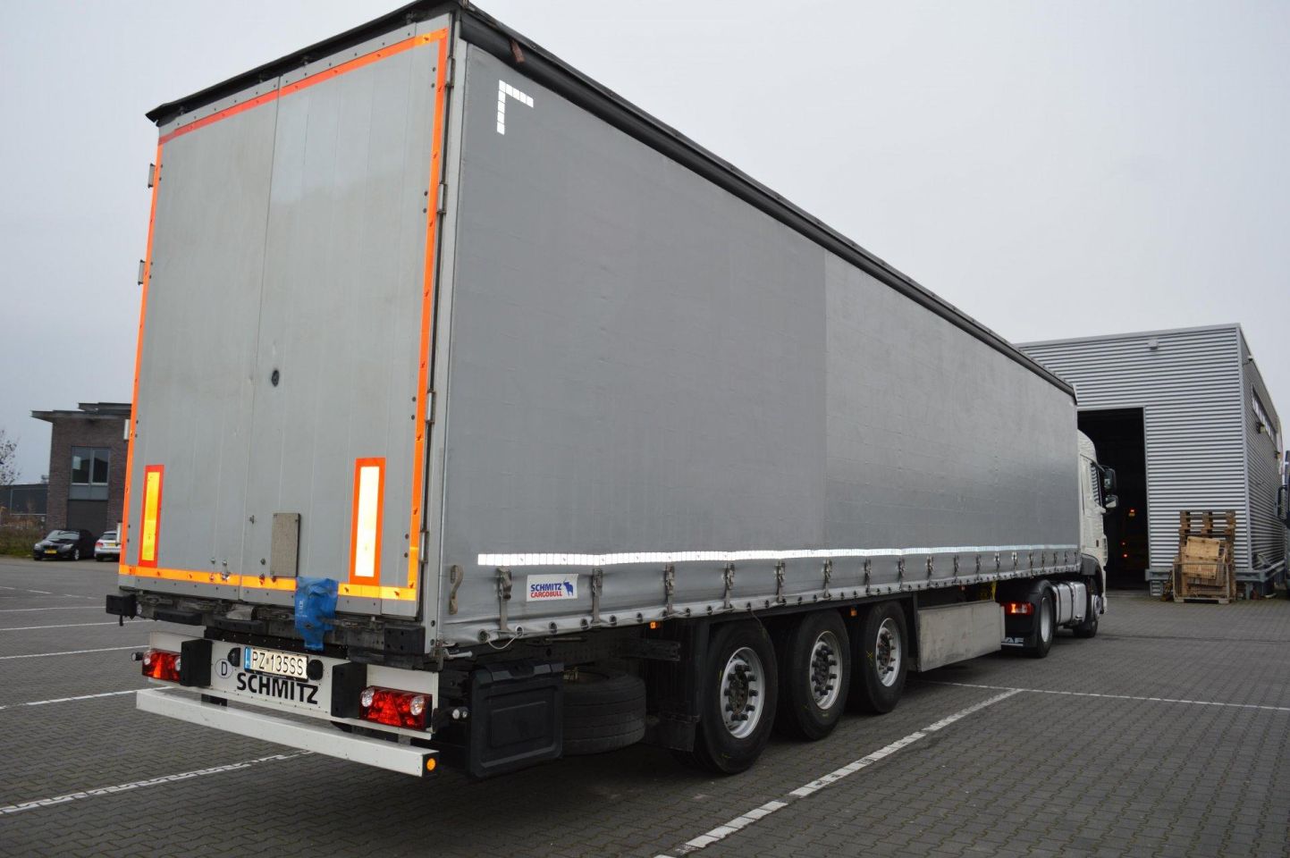 Schmitz Cargobull SCS24/L Lifting Axle