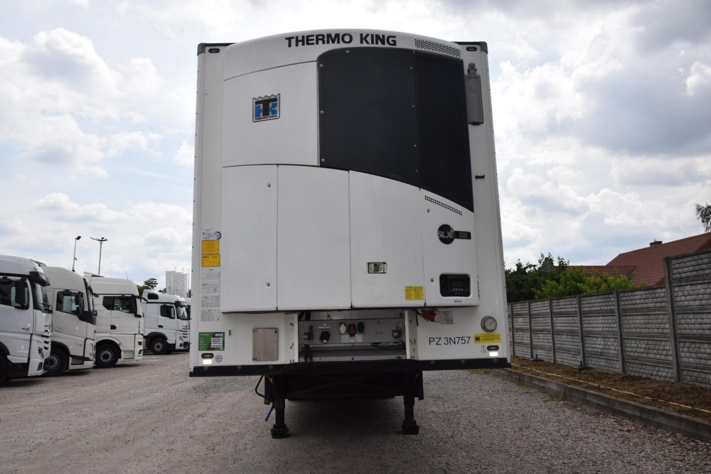 Schmitz Cargobull SKO FP 45 ThermoKing SLXi 300