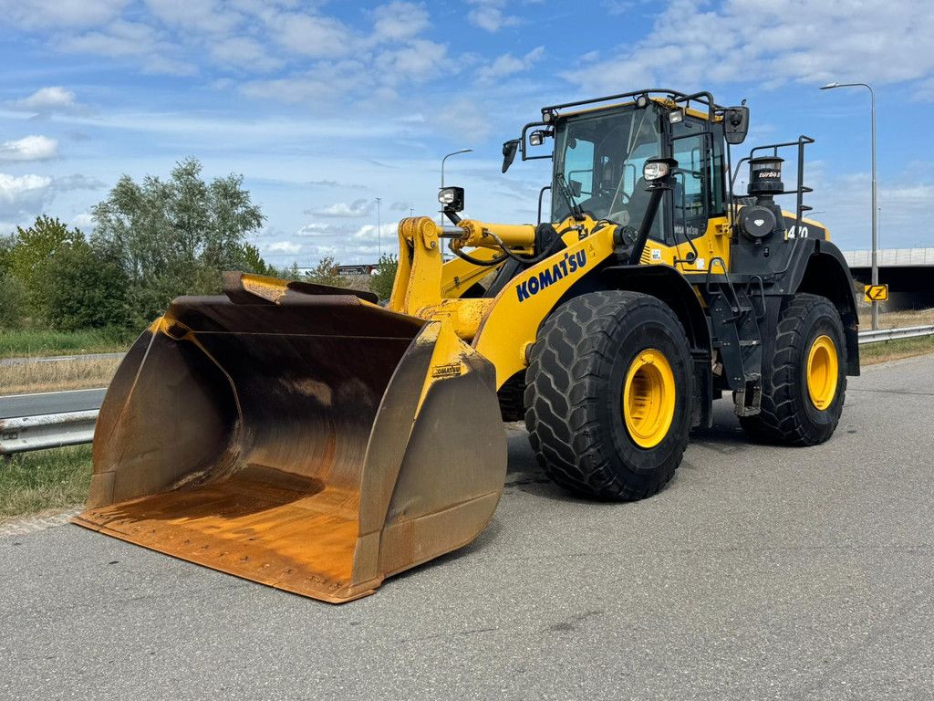 Komatsu WA470-8