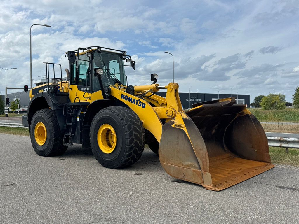Komatsu WA470-8