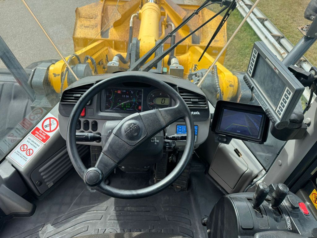 Komatsu WA470-8
