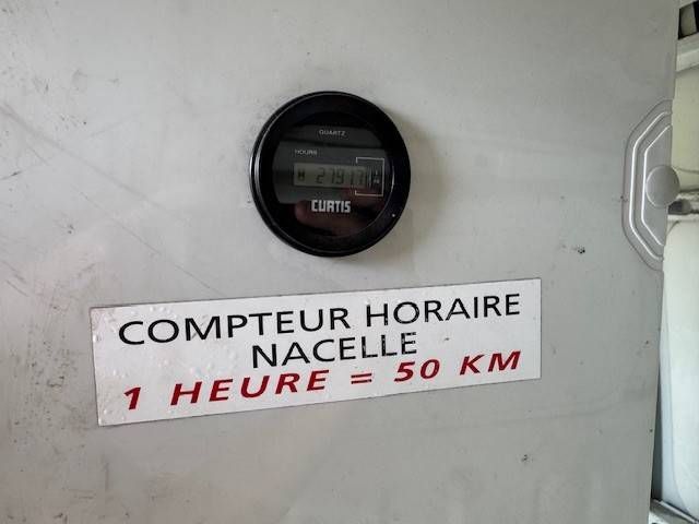 Renault Master 2.5DCI Diesel 13,5 m 2008 Selbstfahrende Hubarbeitsbühne