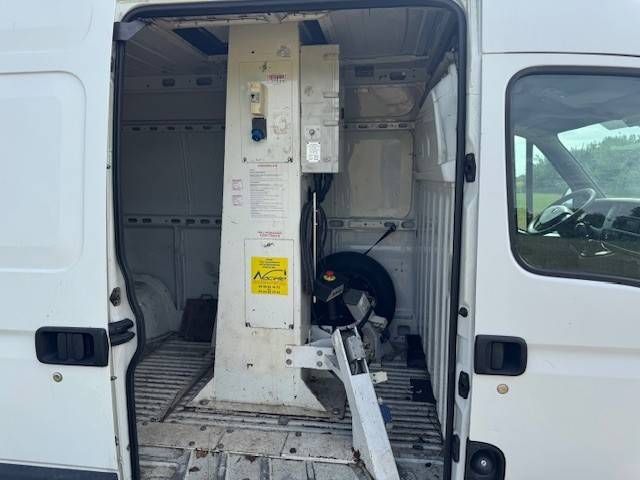 Renault Master 2.5DCI Diesel 13,5 m 2008 Selbstfahrende Hubarbeitsbühne