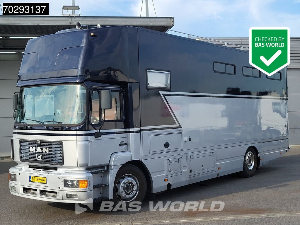 MAN FL 4X2 NL-Horsetruck 6 Horses with Living Pferdentransport Manual Euro 2