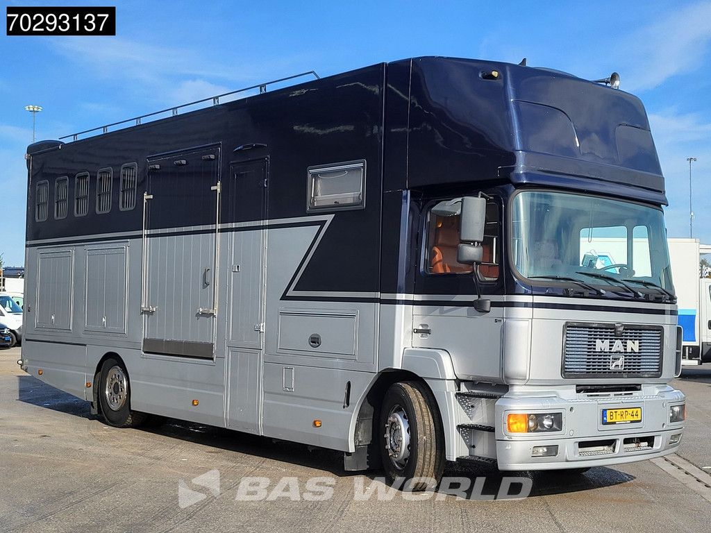 MAN FL 4X2 NL-Horsetruck 6 Horses with Living Pferdentransport Manual Euro 2