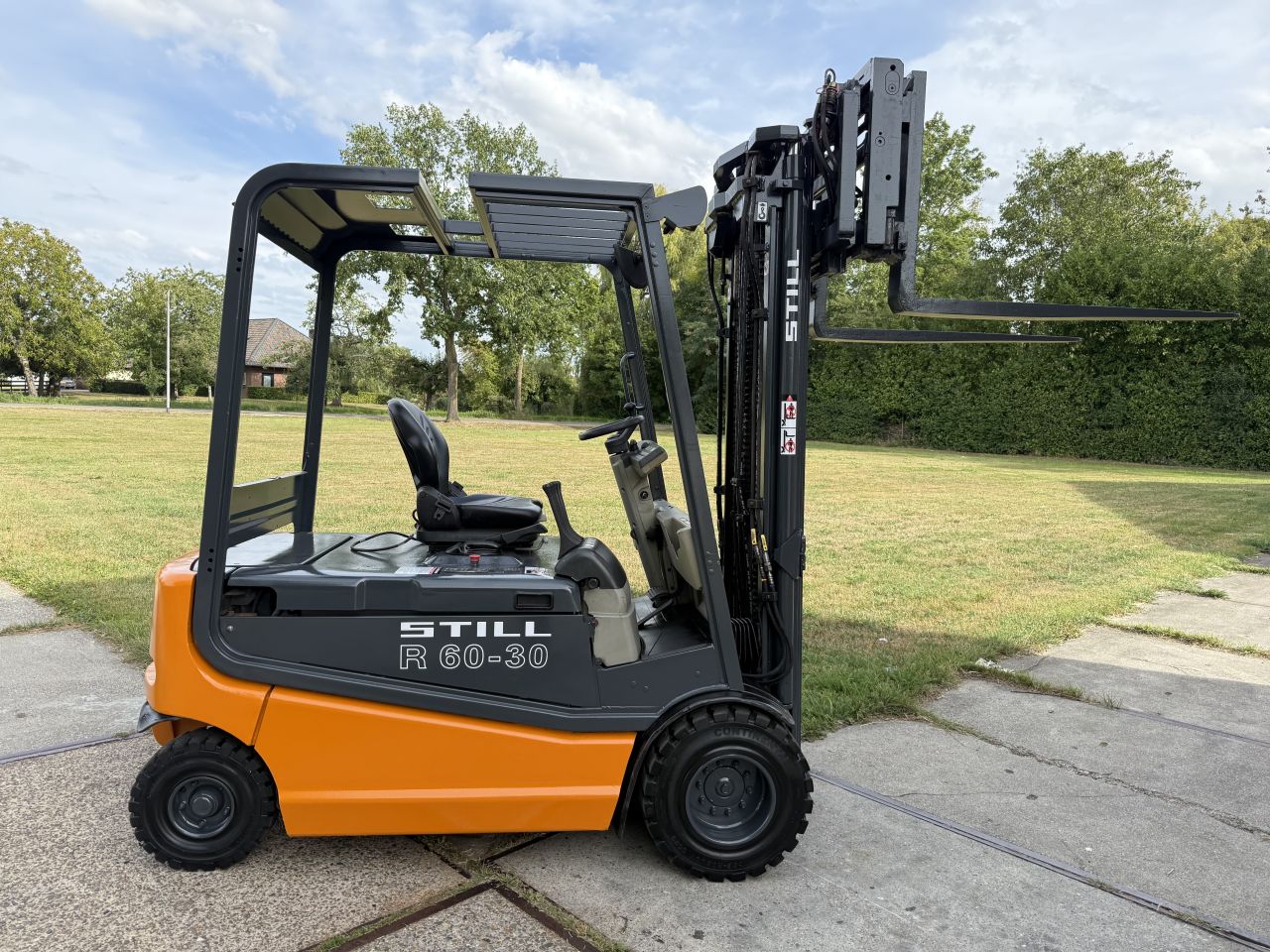 Still 3000KG triplex Sideshift vorkversteller 2019 accu 6900uur