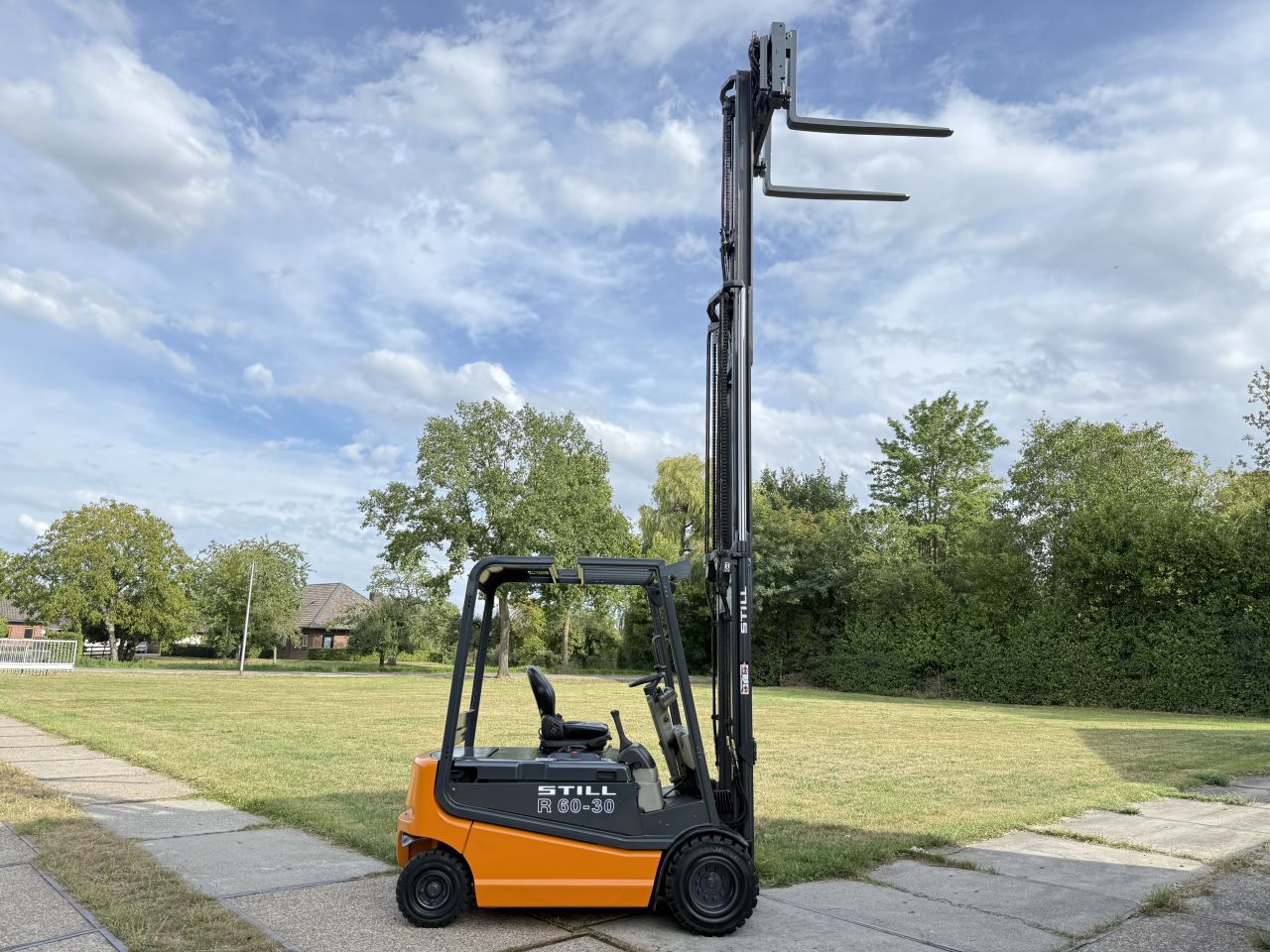 Still 3000KG triplex Sideshift vorkversteller 2019 accu 6900uur