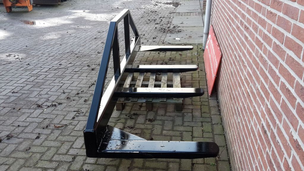 Agomac Vorkenverbreder pallet fork