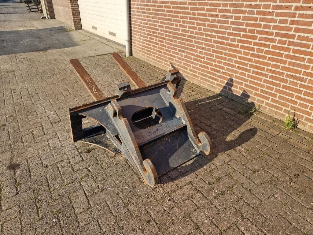 Pallet fork