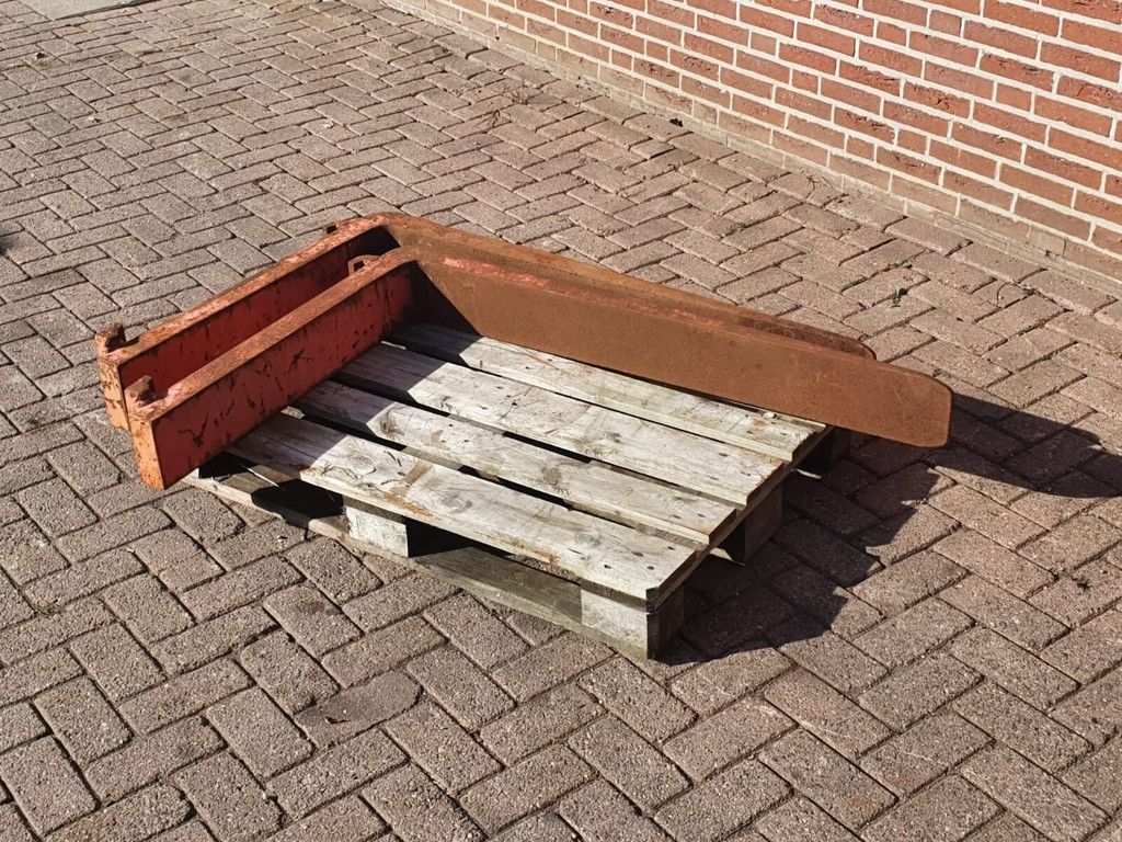 Pallet fork