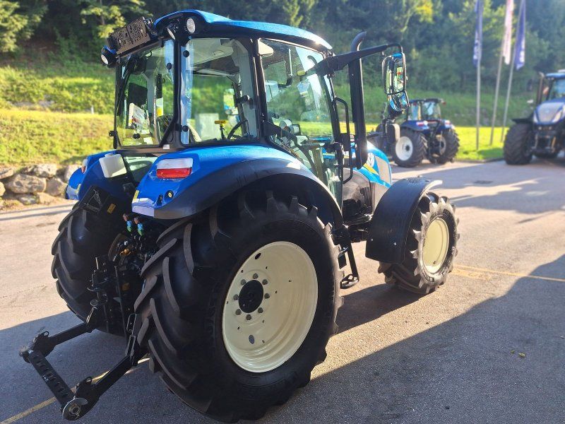 New Holland T 5.85