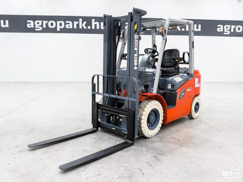 Heli CPYD25-KU1HG3 G3, 2,5 ton LPG  with 3,3 meter lift