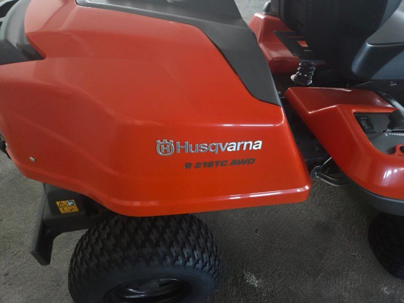Husqvarna R 216TC AWD Limited Edition