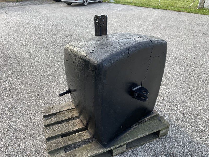 1200kg