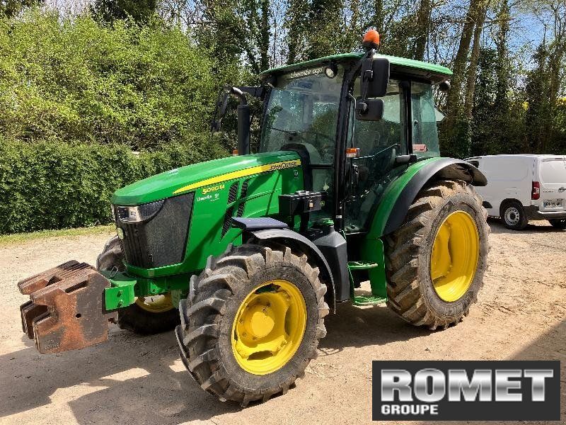 John Deere 5090M