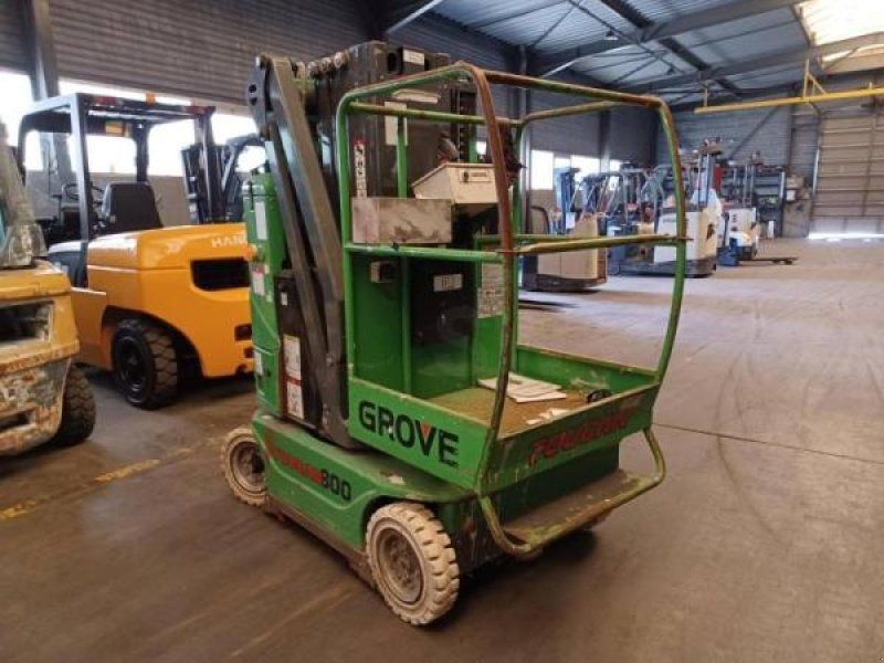 JLG TOUCAN 800