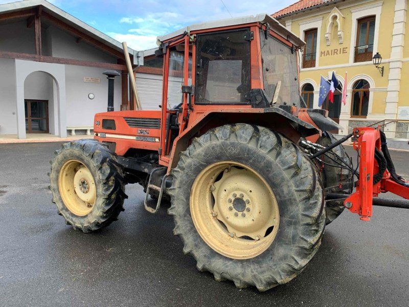 Same PLORER 90 DT