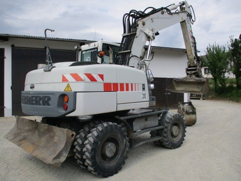 Liebherr A 316, vollhydraulischer Schnellwechsler Likufix SWA 48