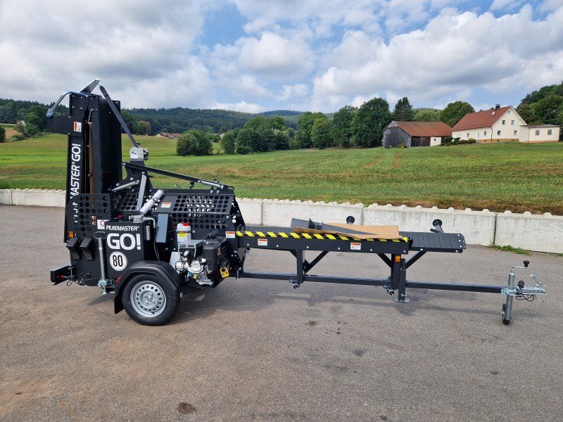Pilkemaster GO 30cm 13PS Benzinmotor Förderband Stammheber Fahrwerk 80km/h