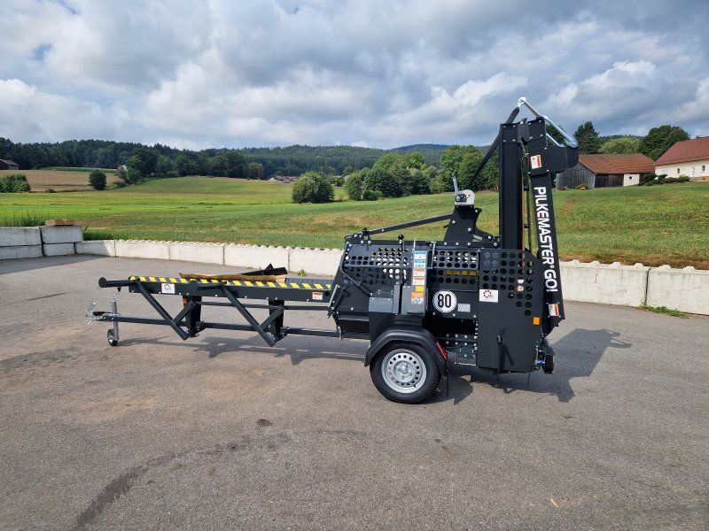 Pilkemaster GO 30cm 13PS Benzinmotor Förderband Stammheber Fahrwerk 80km/h