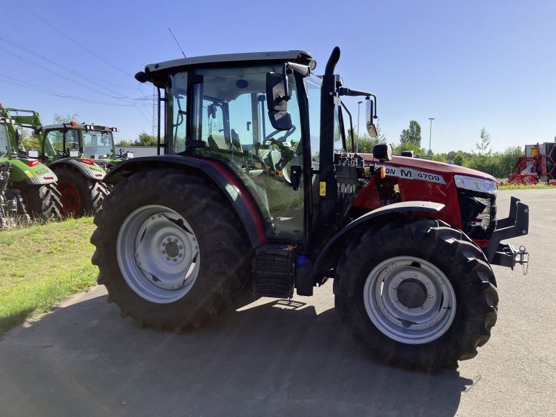 Massey Ferguson 4709 M DYNA-2 ESSENTIAL KAB