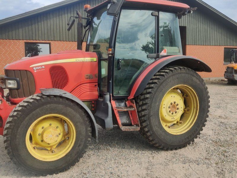 John Deere 5100R
