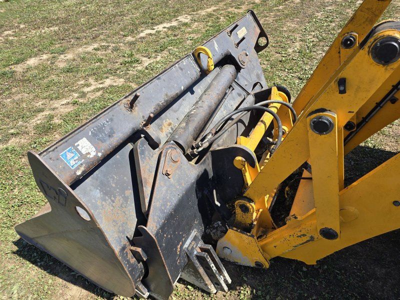 JCB 2CX